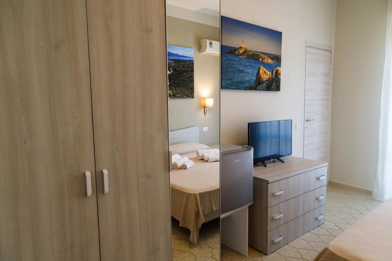 Bed and Breakfast Casa Tacconi à Villasimius Extérieur photo